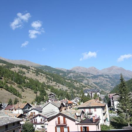 Residence Albergian Pragelato Buitenkant foto