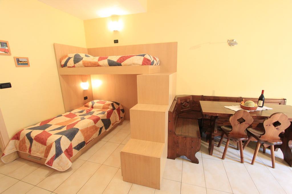 Residence Albergian Pragelato Buitenkant foto
