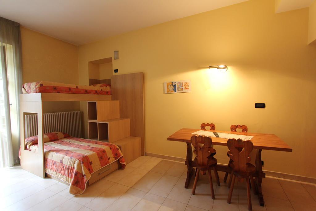 Residence Albergian Pragelato Buitenkant foto
