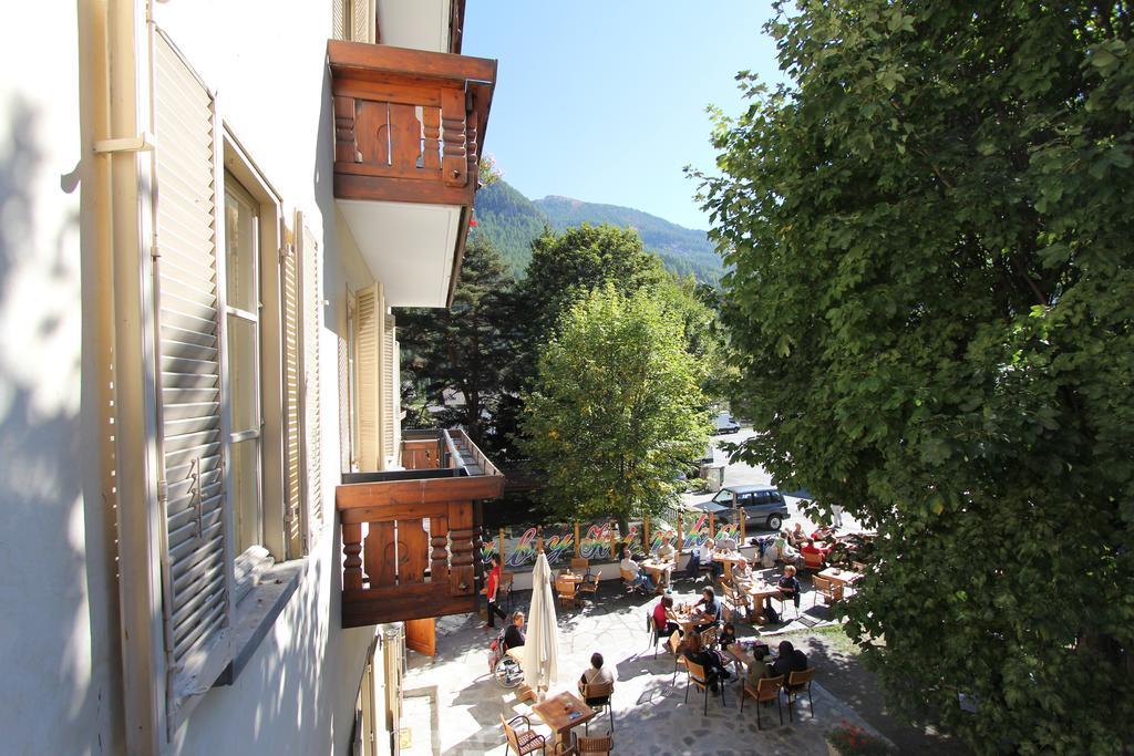 Residence Albergian Pragelato Buitenkant foto